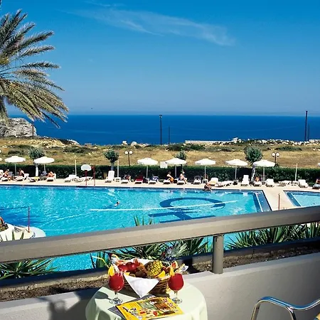 Cathrin Resort 4*