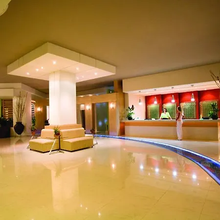 Cathrin Resort 4*