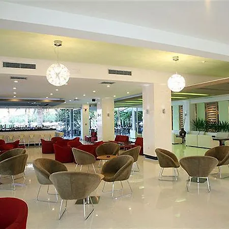 Cathrin Resort 4*